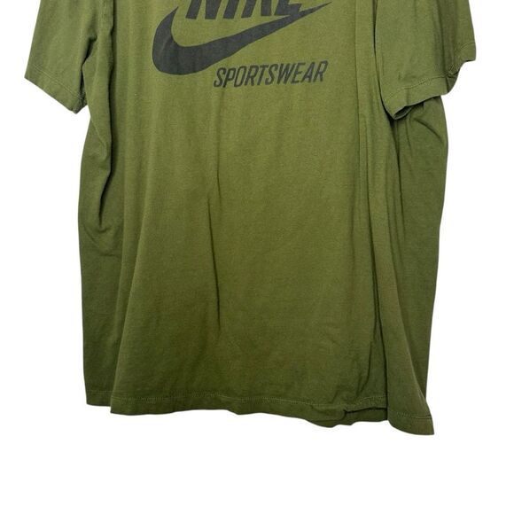 |EUC| NIKE Logo Short Sleeve Tee - Picture 2 of 6